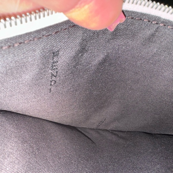 Summer is coming!!! Fendi F is Fendi Shopper Tote w/ Pouch, Great Condition! - Picture 6 of 6